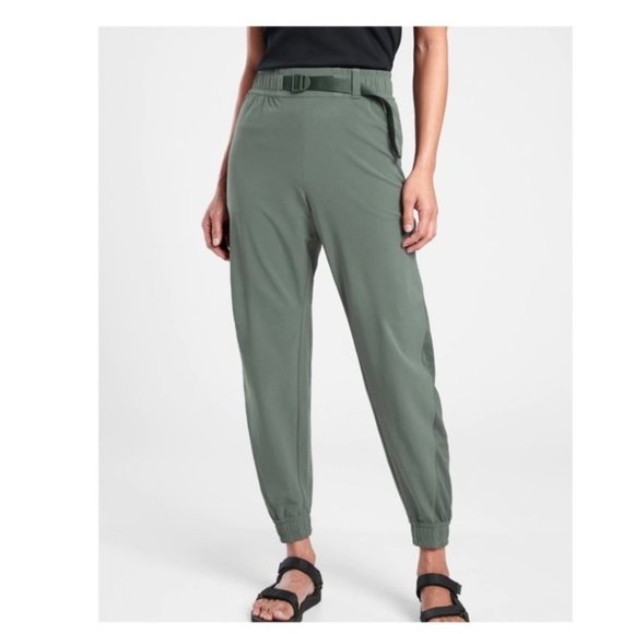 Athleta Pants - Athleta Quest Jogger in Bali Green